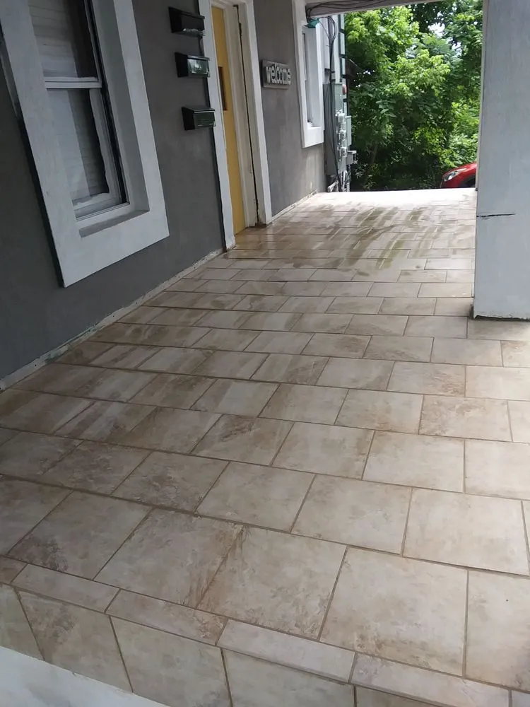 Slide of Show's Construction