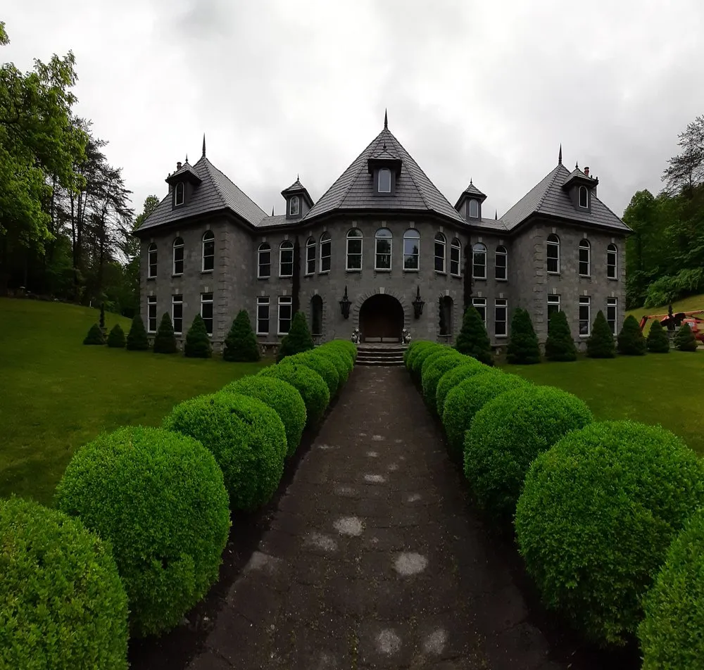 Slide of Show's Construction