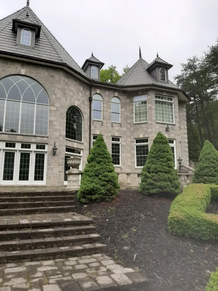 Slide of Show's Construction