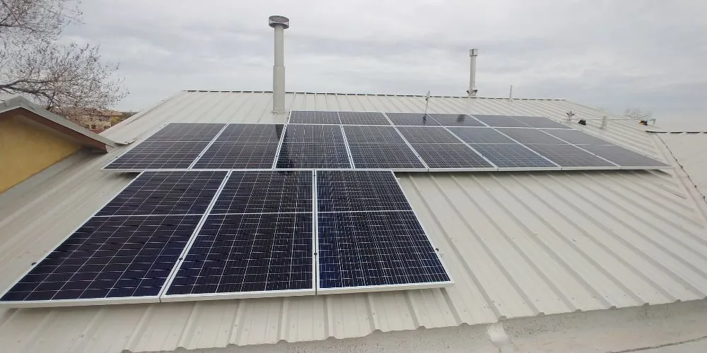 Slide of Siempre Solar