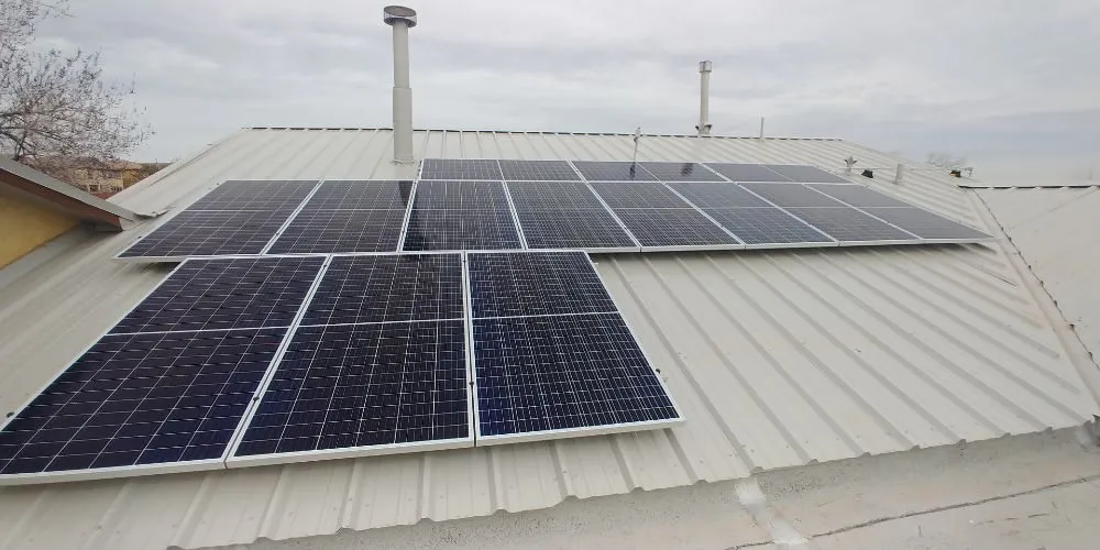 Slide of Siempre Solar