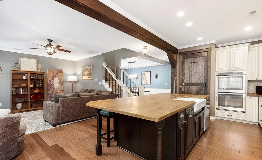 Slide of Sigma Electric