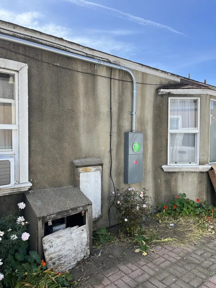 Slide of Silicon Valley Electricians