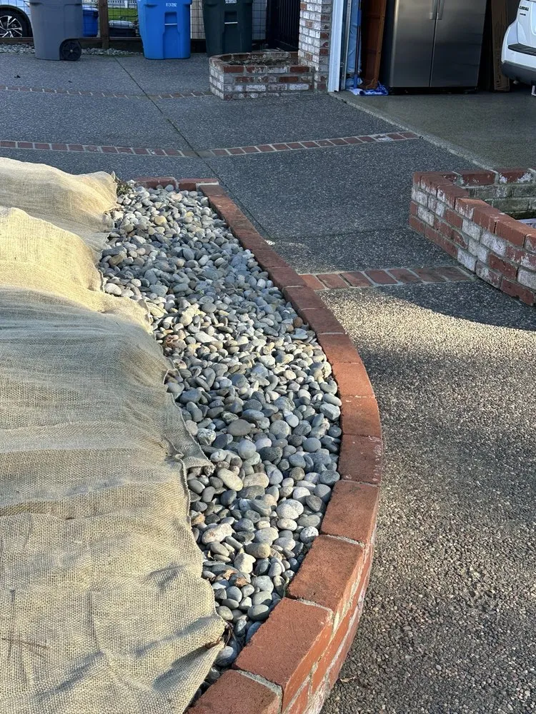 Slide of Silva Contractors