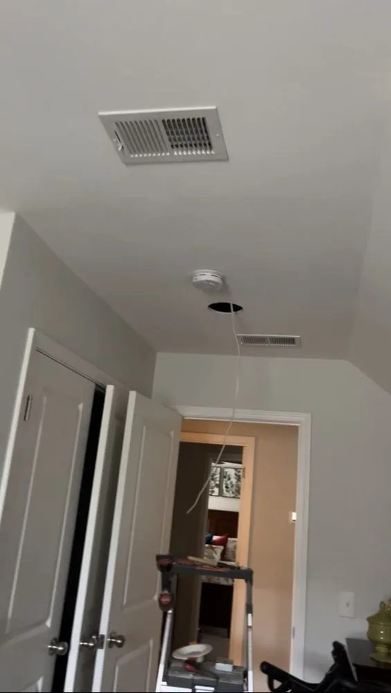 Slide of Silva electric