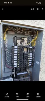 Silva's Electrician Logo