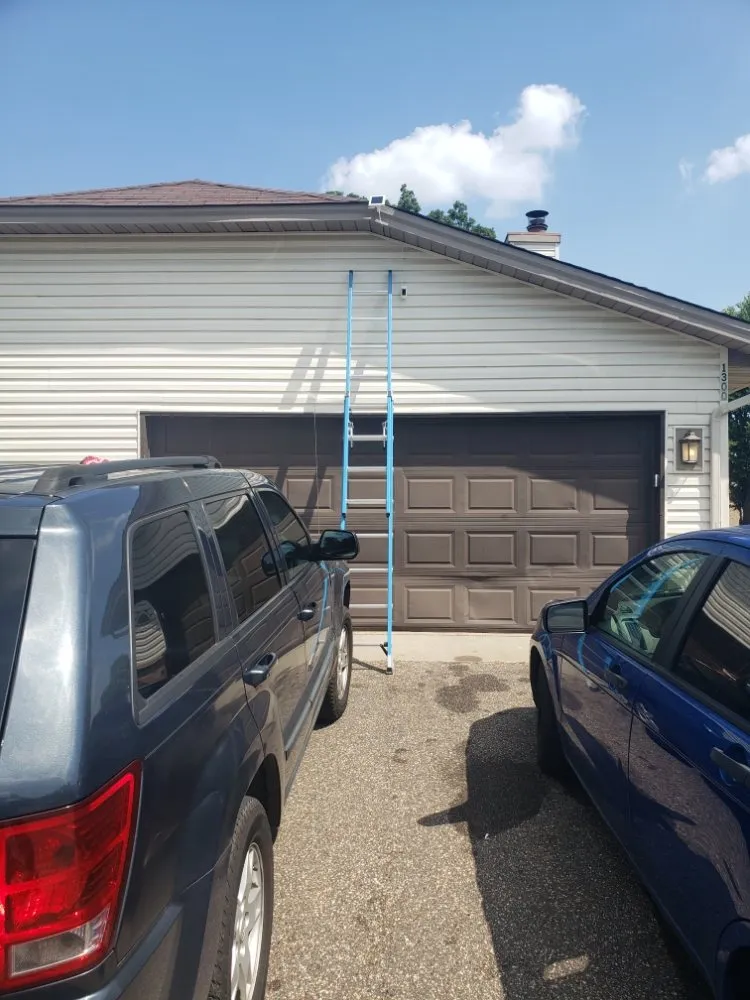 Slide of Silver Claw Electric