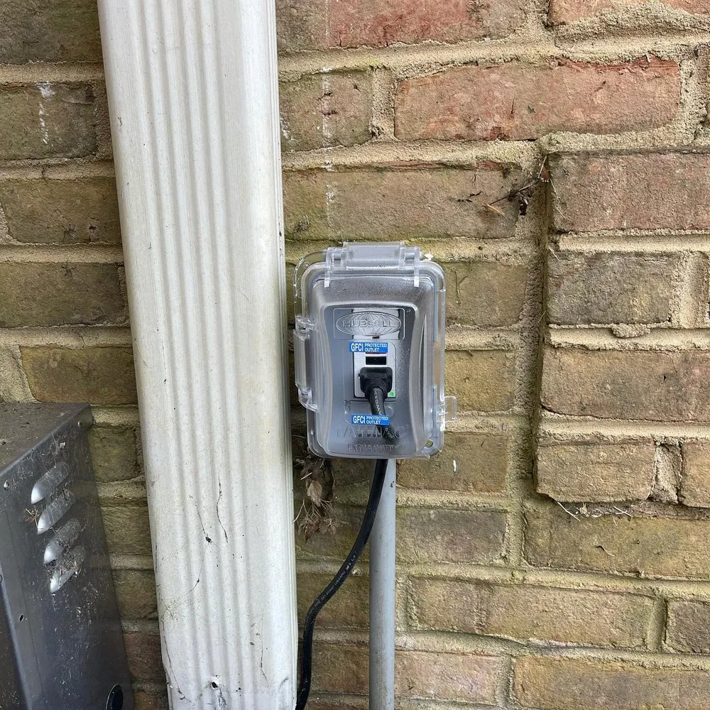 Slide of Silver Lake Emergency Electrician