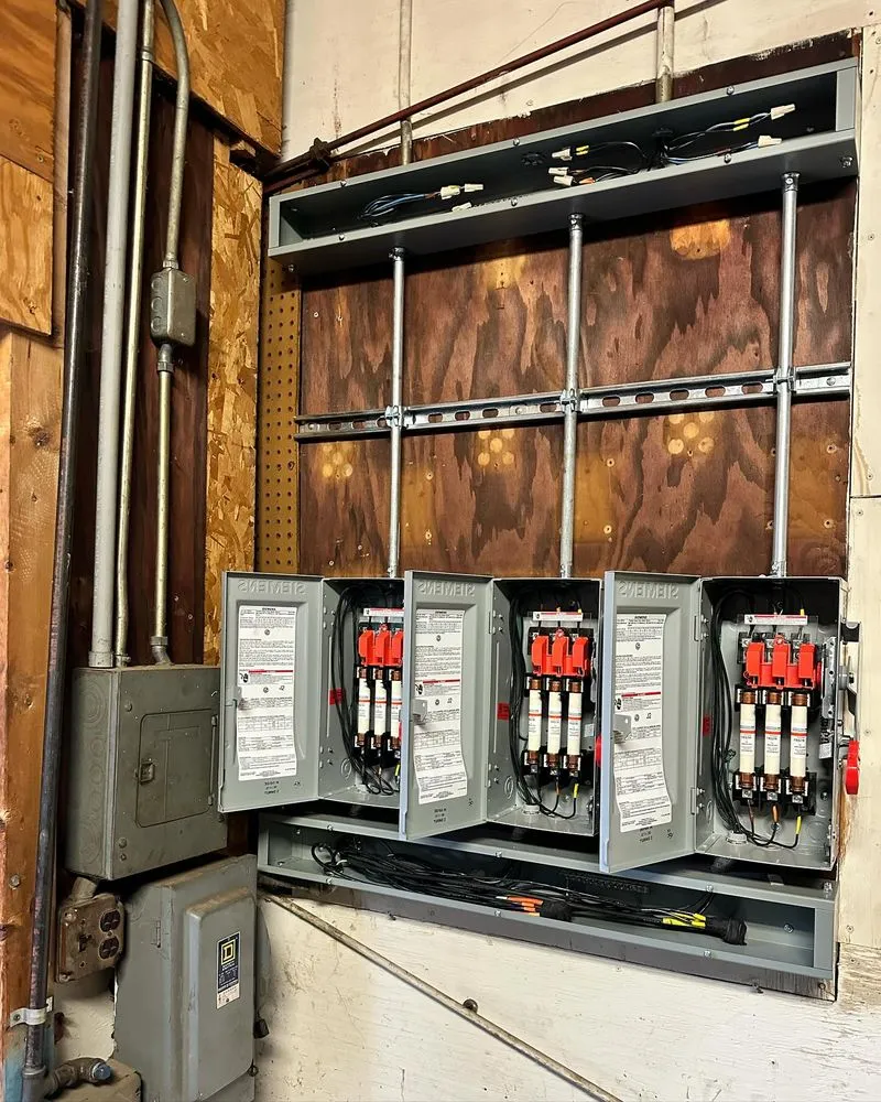 Slide of Silver Lake Licensed Electrician