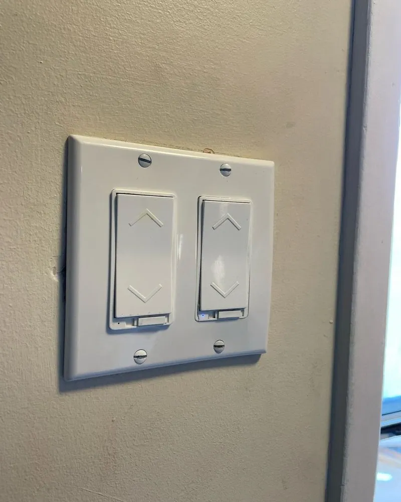 Slide of Silver-Lining Electrician