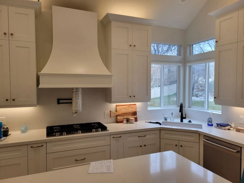 Slide of Silver Star Electric