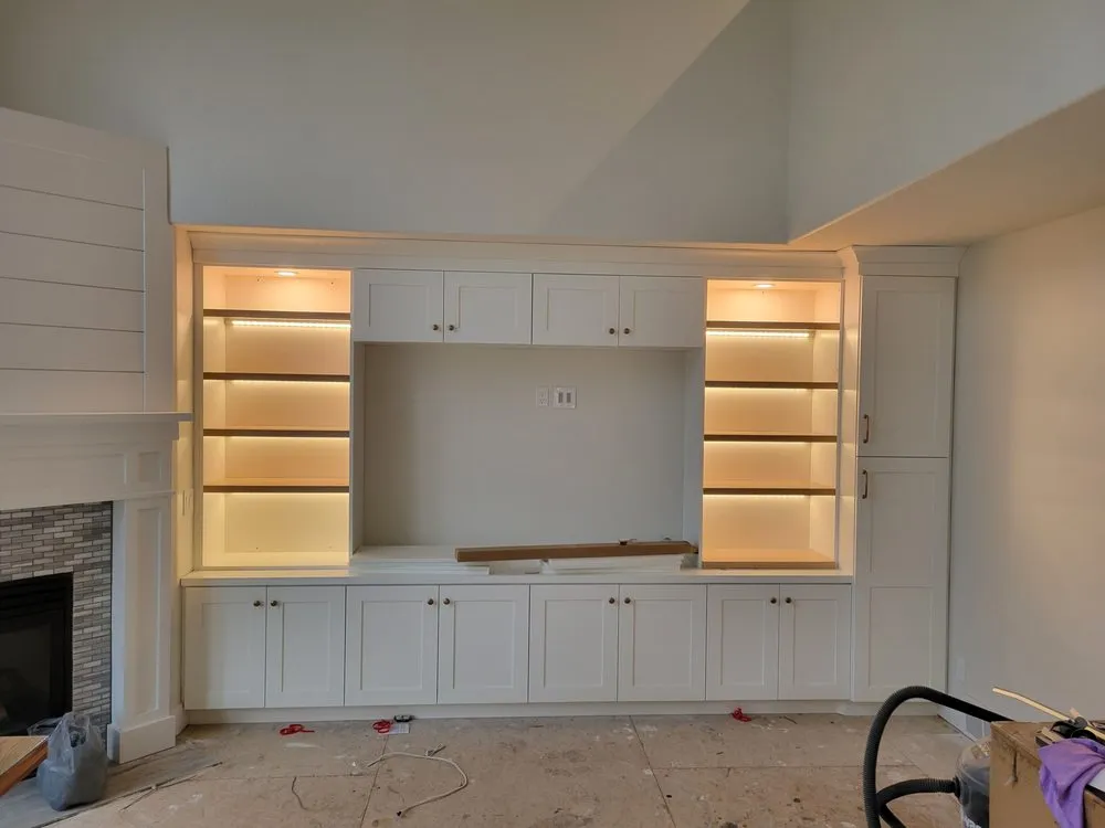 Slide of Silver Star Electric