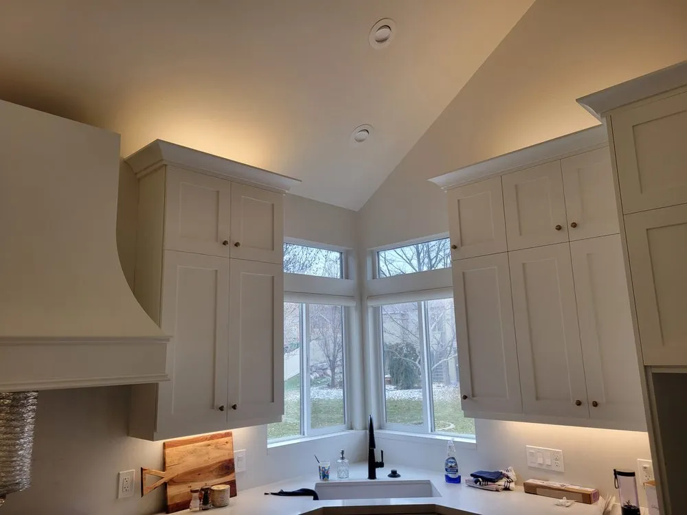 Slide of Silver Star Electric