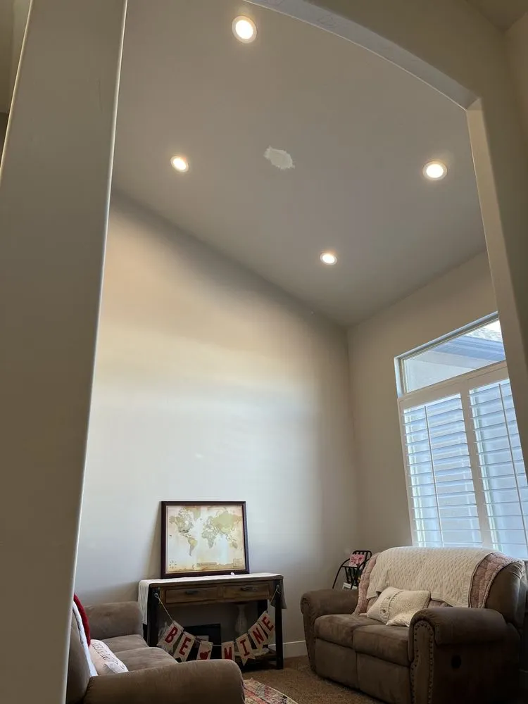 Slide of Silver Summit Electric