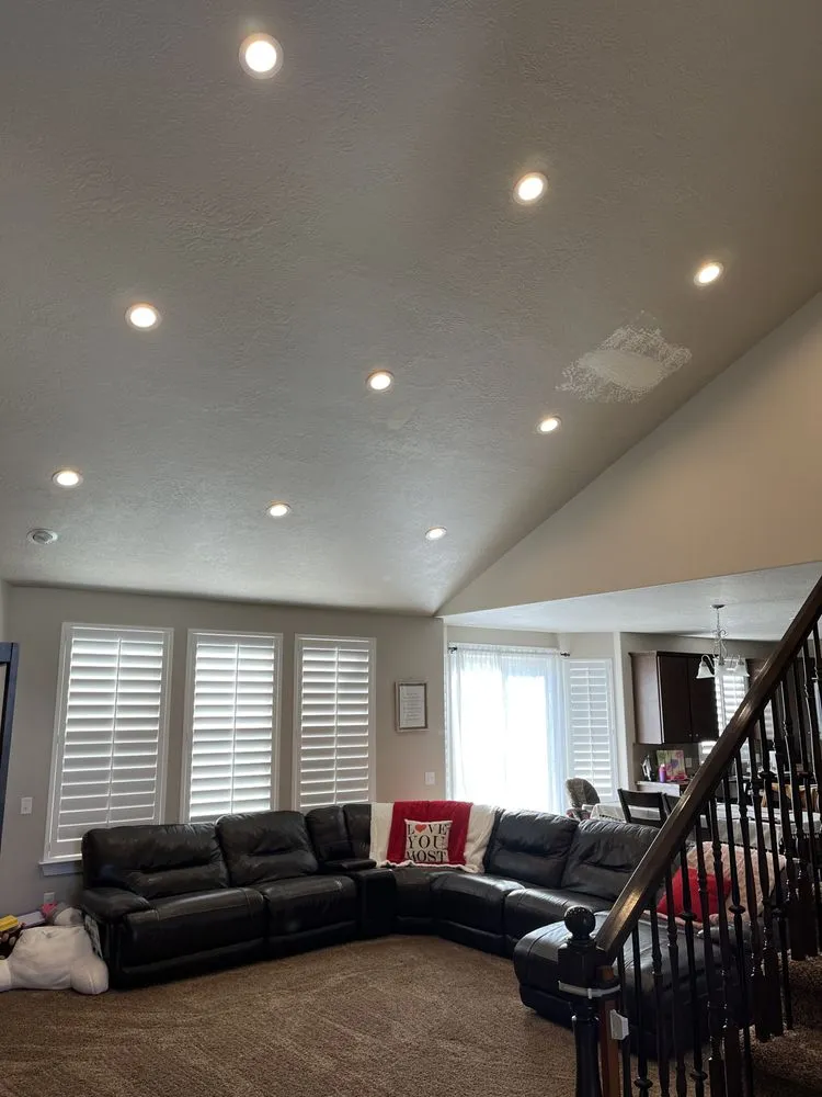 Slide of Silver Summit Electric