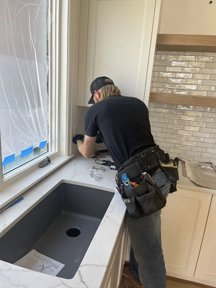 Slide of Silver Summit Electric