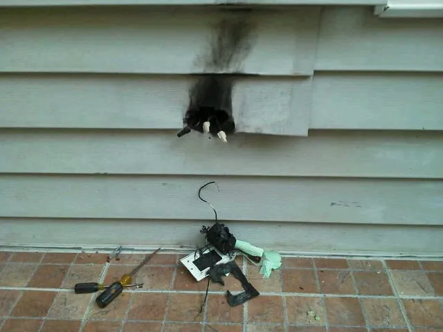 Slide of Silvermoon Electric