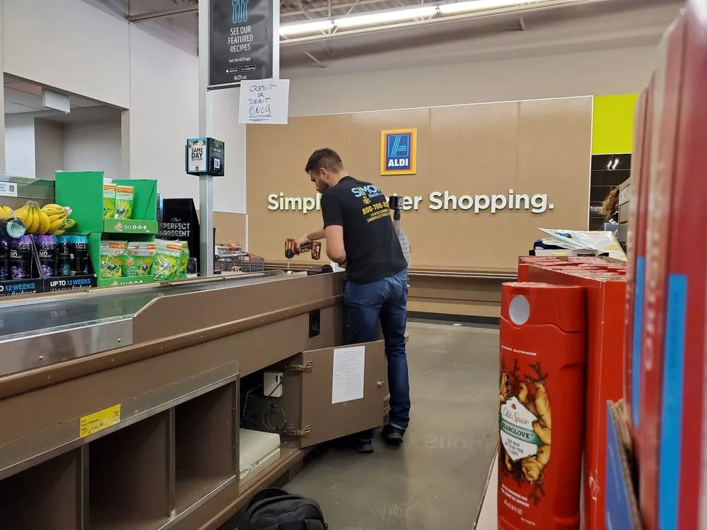 Slide of Simon Electric