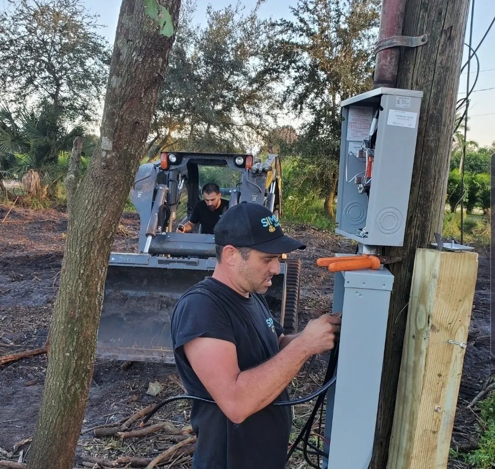 Trusted electrician providing electrical repair in Lake Worth, FL - Simon Electric