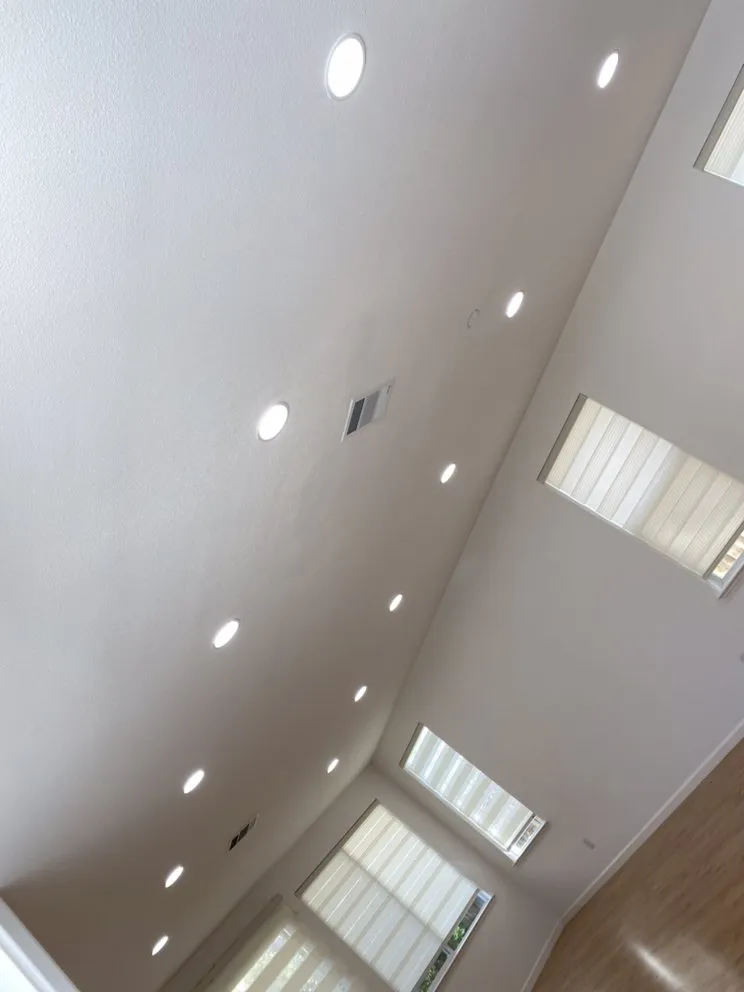 Slide of Simply Electric