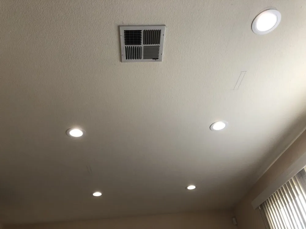 Slide of Simply Electric