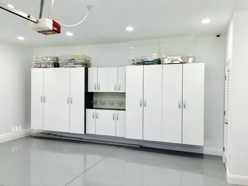 Slide of Simply Electric