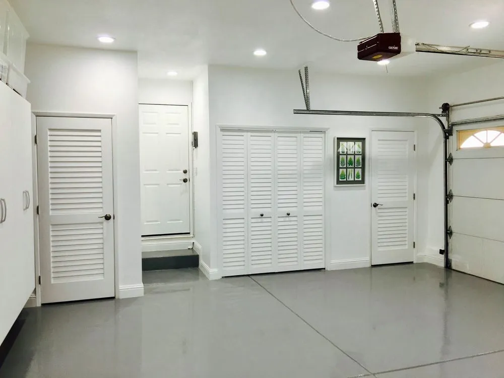 Slide of Simply Electric