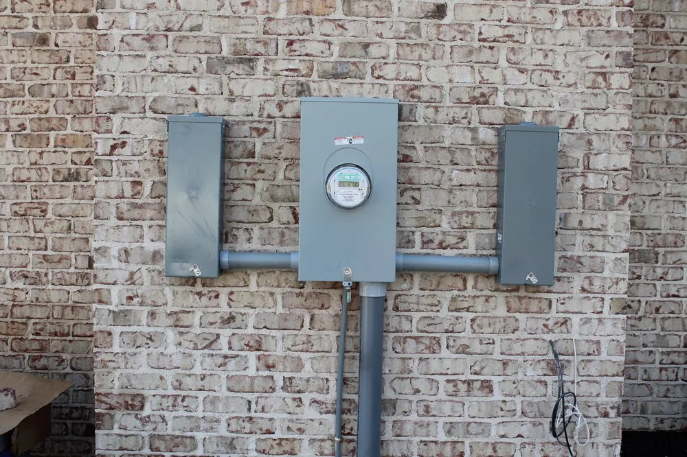 Slide of Simply Electric