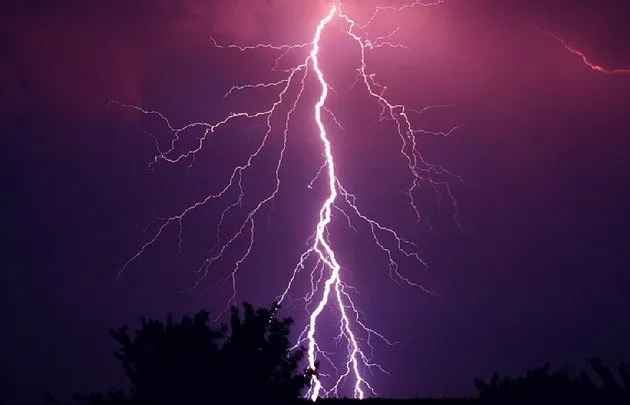 Slide of Simply Electric