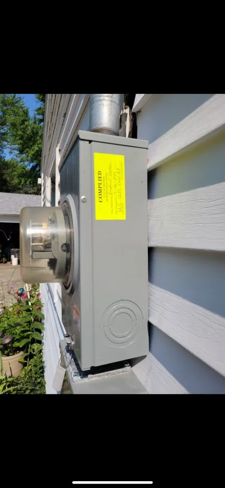 Slide of Simply Electric