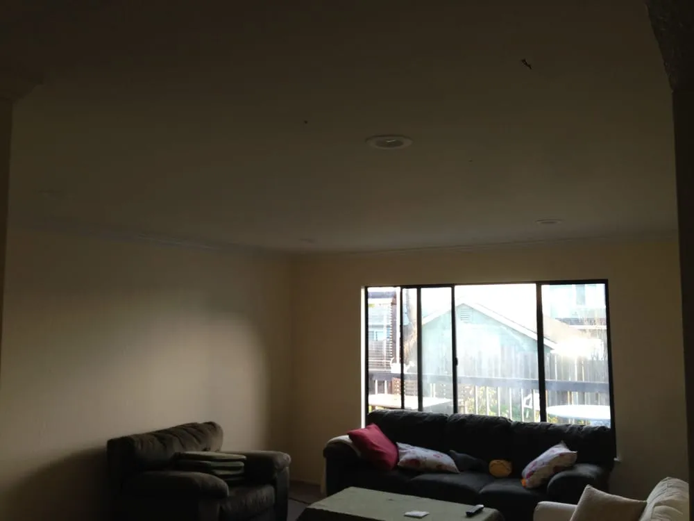 Affordable electrician providing outlet and switch repair in , 