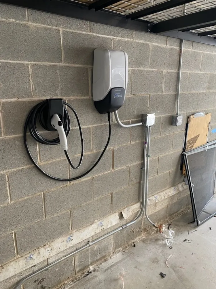 Certified electrician providing wiring installation in , 