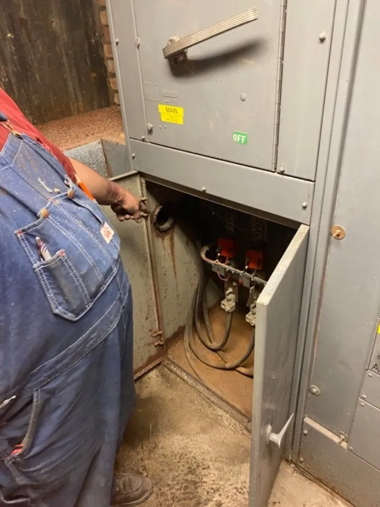 Emergency electrical repair service in ,  - Sims & Sons Electric and Plumbing