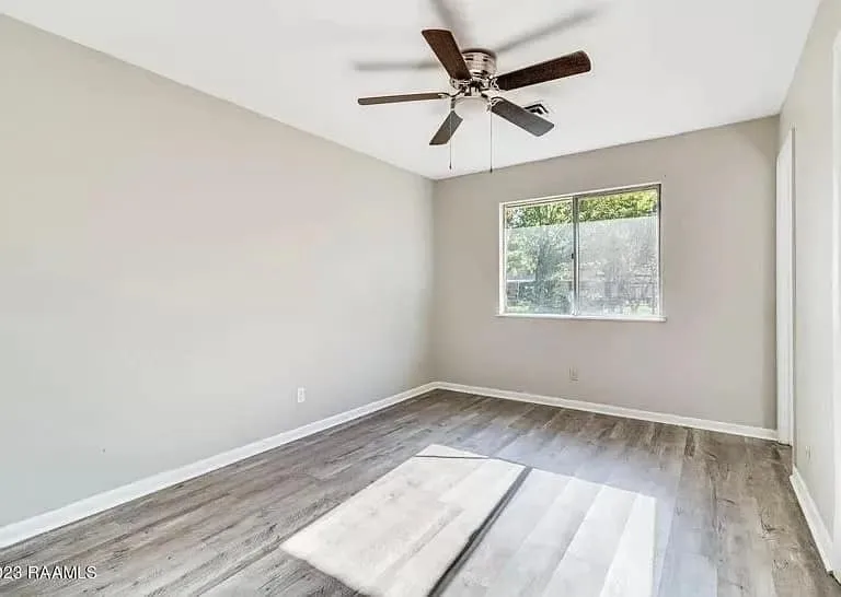 Slide of Sino Home Deco