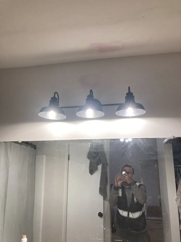 Slide of Siordias Electric