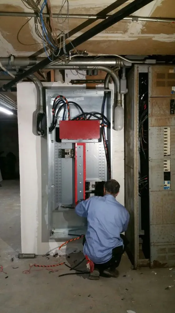 Slide of Sixtos Electrical