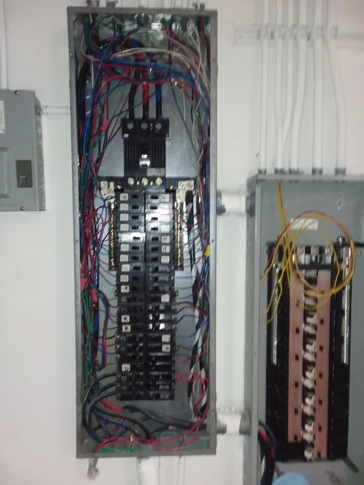 Slide of Sixtos Electrical