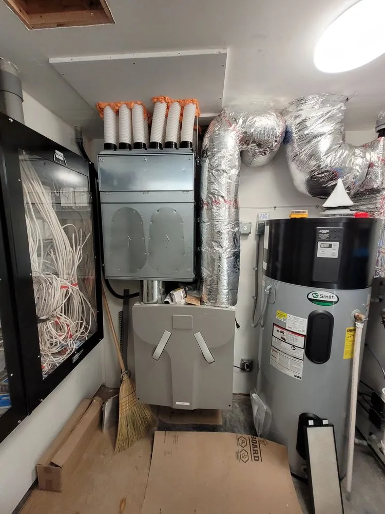 Affordable electrician providing emergency electrical service in Clinton Corners, NY - SJ Home Solutions