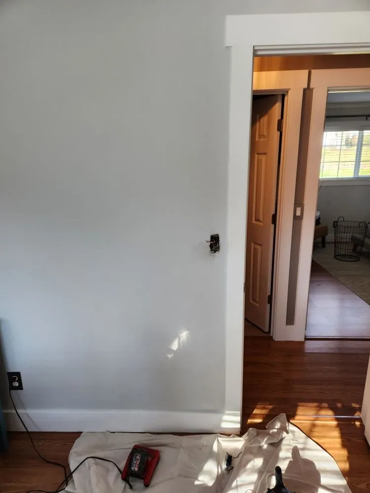 Reliable electrician providing circuit breaker repair in ,