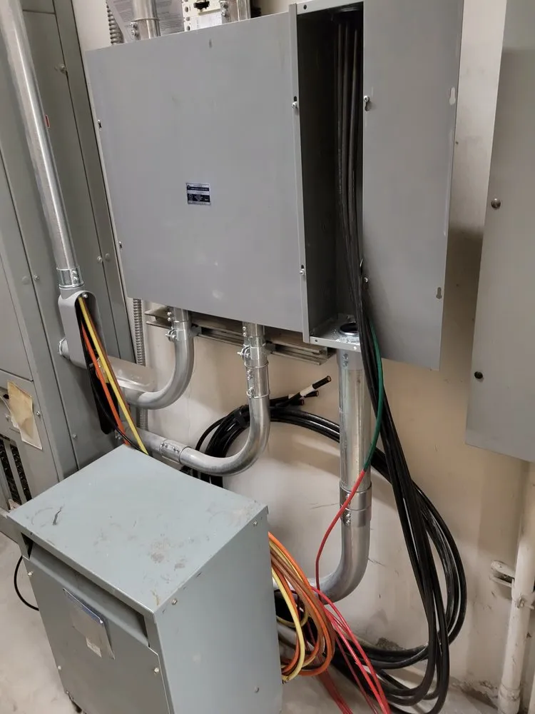 Affordable lighting installation service in San Fernando Valley, CA - Skayla Electric