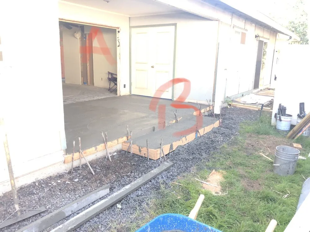 Slide of Skilled Guild Construction and Installations