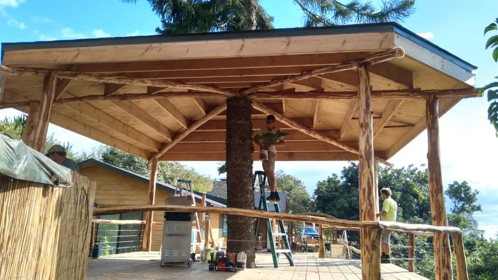 Slide of Skilled Guild Construction and Installations