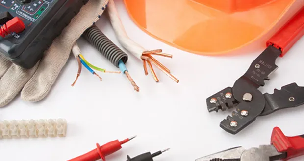 Licensed electrician providing outlet and switch repair in Sunnyside, NY - Skillman Ave Electric