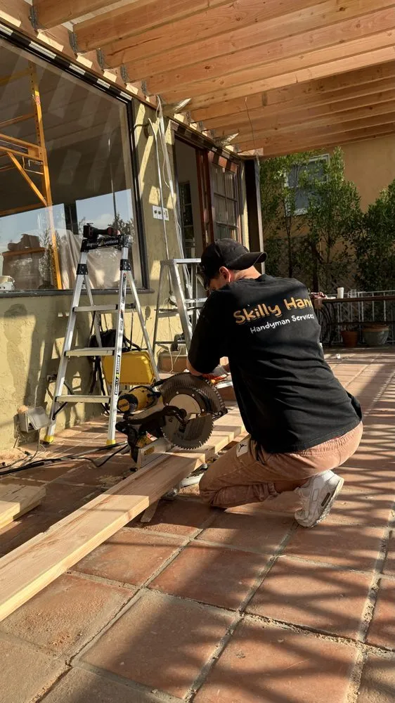 Slide of Skilly Hand