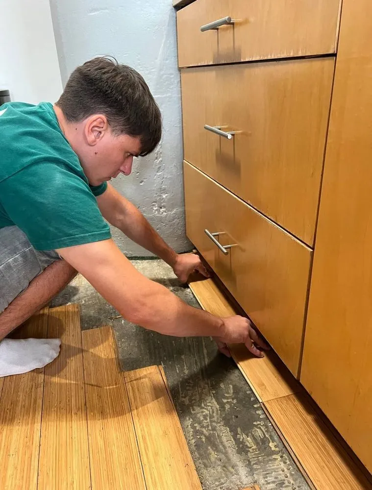 Slide of Skilly Hand