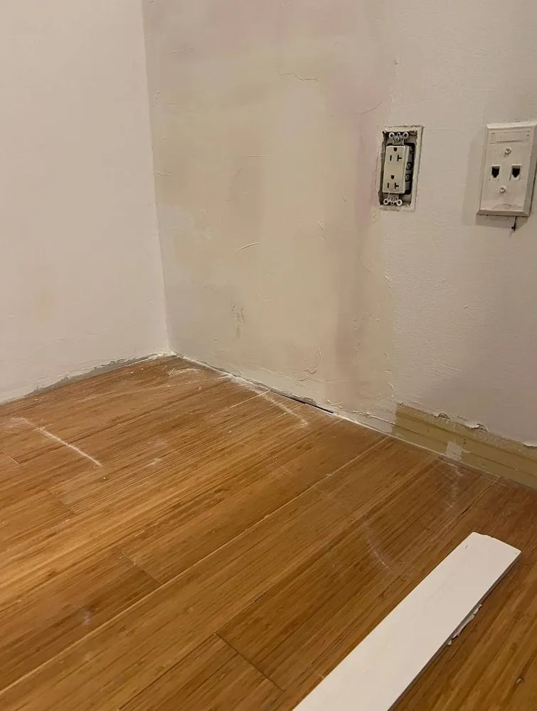 Slide of Skilly Hand