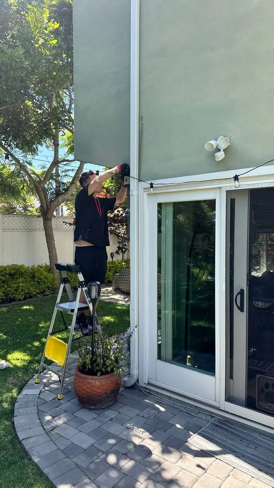 Slide of Skilly Hand