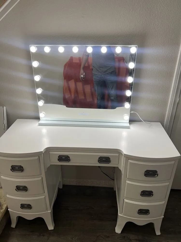 Professional wiring installation in ,  by Skinny’s DREAM HOME enhancements