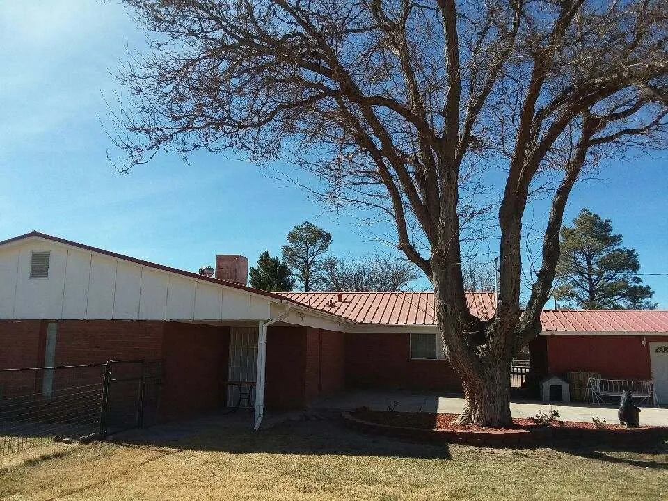 Slide of Sky High Bucket Truck Services