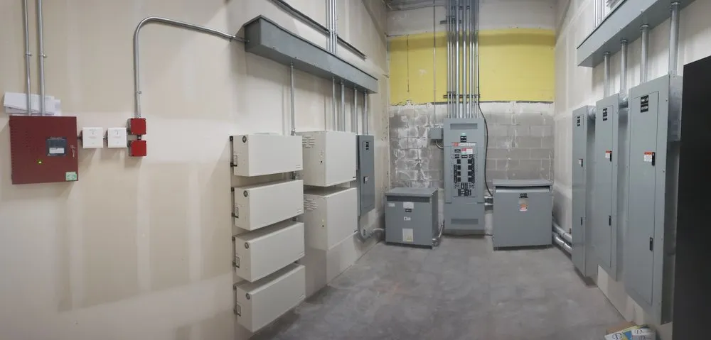 Reliable electrician providing outlet and switch repair in Arlington, WA - Skyline Electrical Services